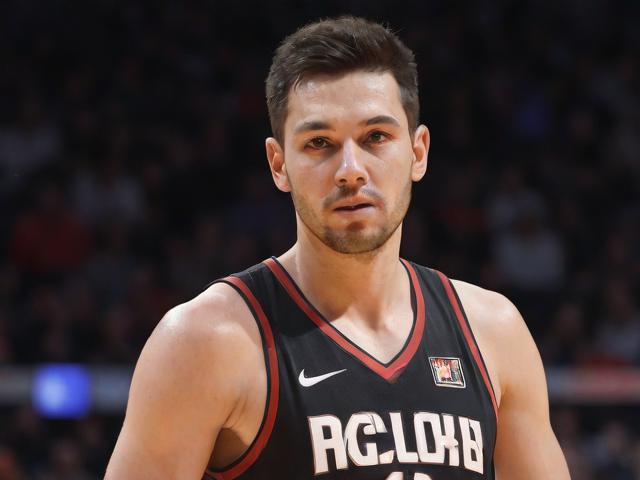 开云体育_ NBA中的心理斗争：压力下的决策与表现，nba球员压力大吗
