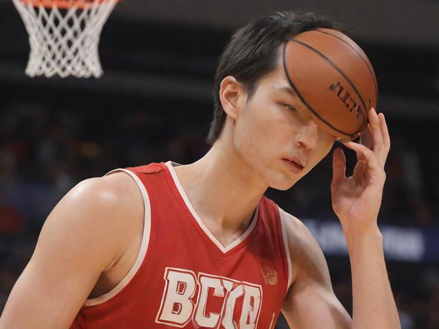 开云体育_ NBA季末争夺战：哪些球队在边缘求生？，nba开赛时间2021-2022常规赛