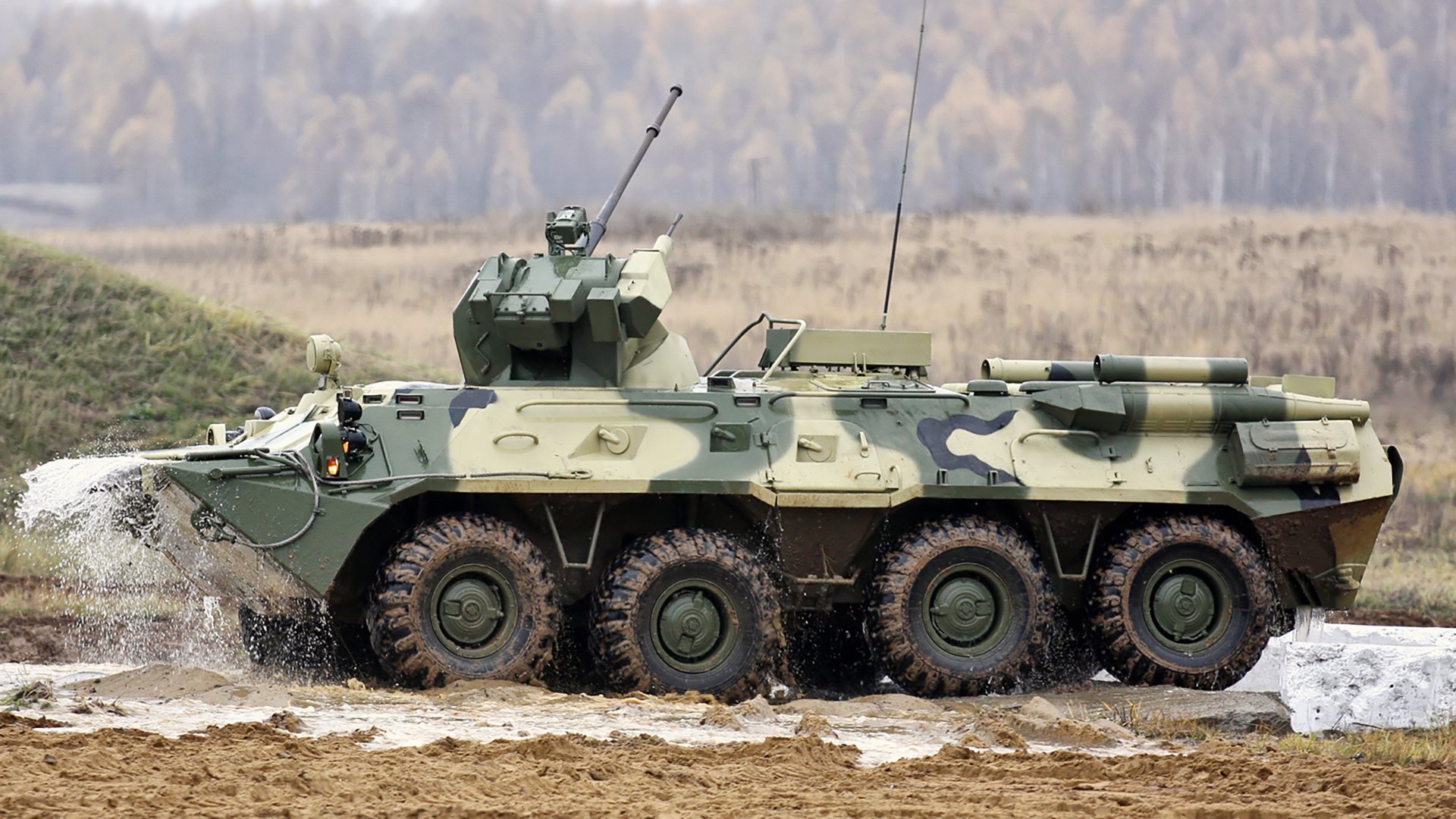 林丹回应退役后生活称更自由了，林丹退役后打球